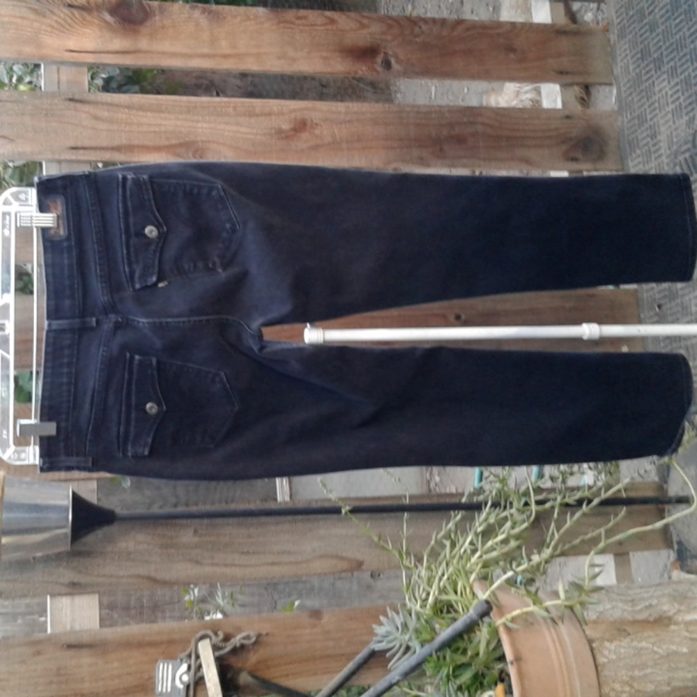 Woman's black Levi jeans good condition perfect waste 525 straight leg